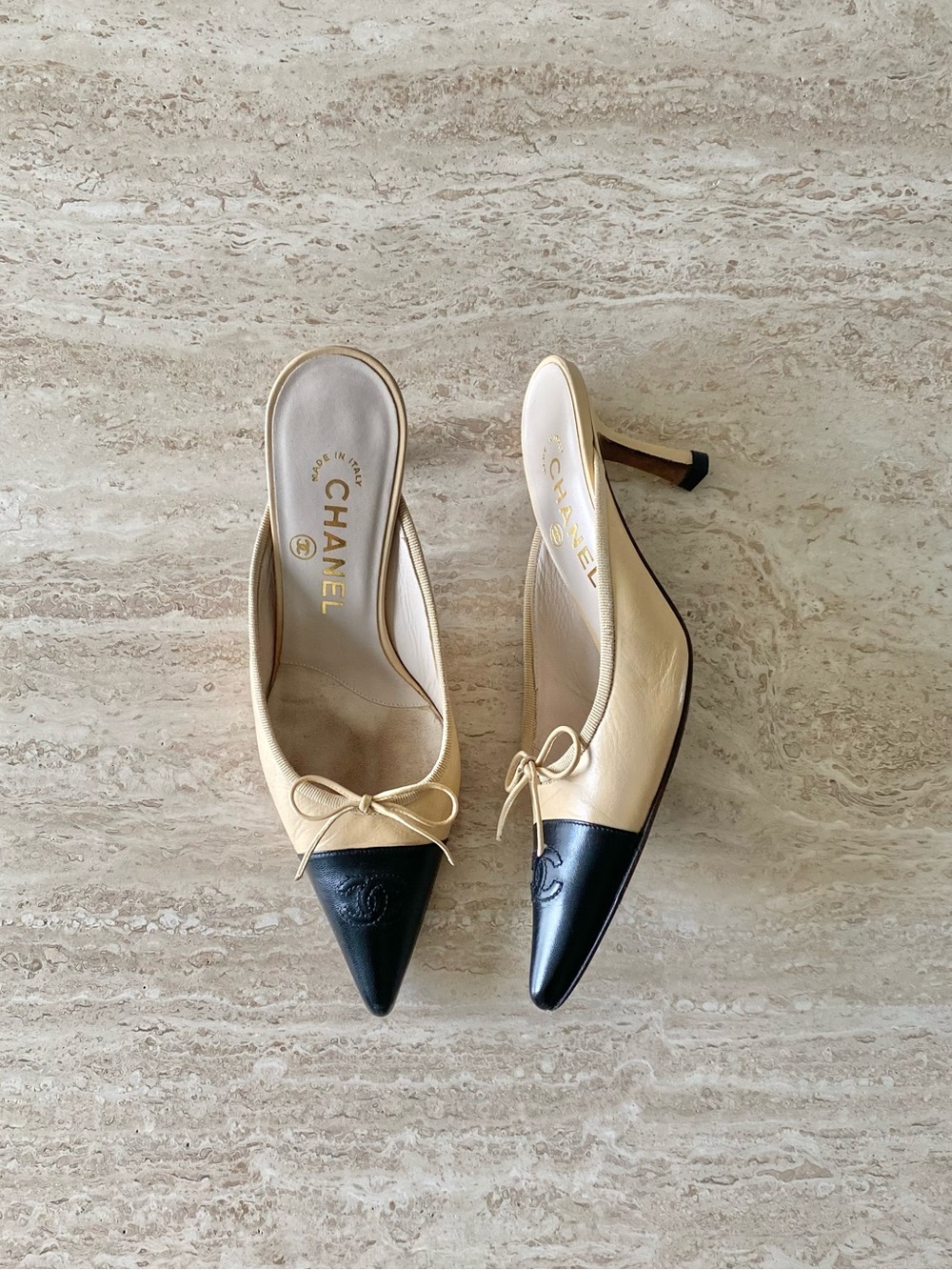 Vintage Chanel CC Bow Cap Toe Mule Heels